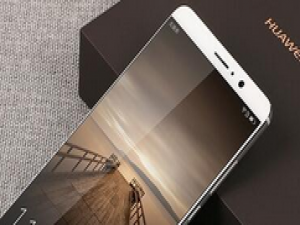 关于华为手机进行截图的基础操作。