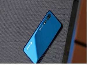 关于荣耀20pro添加联系人的详细操作使用。