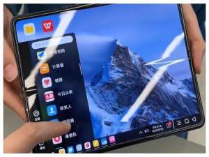 关于小米MIXFOLD屏幕是哪家制造商呢。