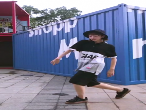 经验分享在抖音APP里拍摄散步舞的方法介绍。