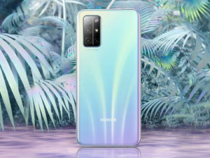 经验分享荣耀x10和iqooz1哪款好。