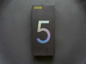 说说6IQOO5和IQOO5Pro对比评测。
