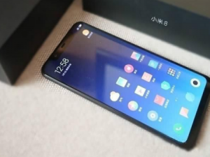 我来说说小米8设置热点共享的操作过程。