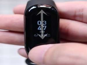 我来说说在小米手环3中测心率的教程。