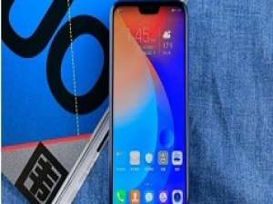 小编教你荣耀10青春版关闭程序的操作教程。