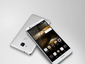 小编教你华为账号怎么更改实名认证。