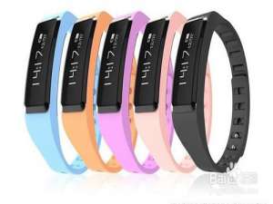 小编教你全程通智能手环如何使用。