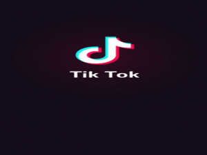 在抖音APP中拍摄旋转镜头的图文讲解。