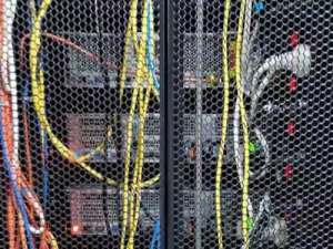月付10元和年付套餐：如何选择更划算的服务器租用方案？