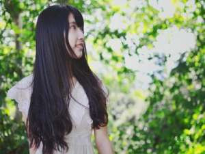 有哲理的话：我们要在安静中，不慌不忙的坚强