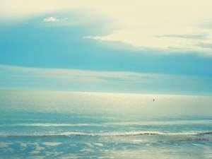 qq心情经典语录：真正的成熟，是成为精神上自给自足的人