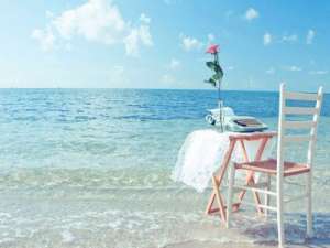 爱情文字图片大全：原来爱情的世界很小，小到三个人就挤到窒息