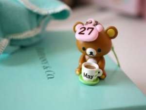 别人必评的经典说说：最怕朋友变敌人，因为他知道你哪里最脆弱