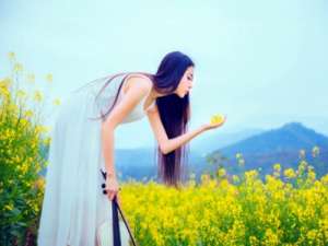 超有范的说说：卖冰棒的老奶奶说，她的冰柜里装满了整个夏天