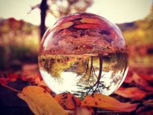 霸气说说大全：你又不是我的美瞳，我凭什么把你放在我的眼里