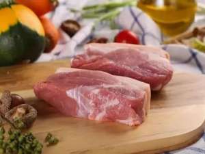 让老百姓吃廉价肉，很多上市公司就会来绿地布局养猪业项目