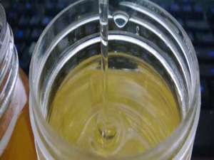 蜂蜜用多少度的水冲最合适-蜂蜜水冲多少度水？