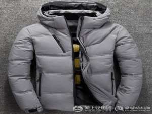 冬季如何选择男生羽绒服