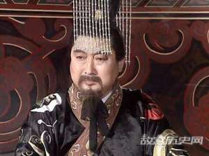 刘禅：天生资质愚钝，性格懦弱，虽师从孔明却无经天纬地的才干