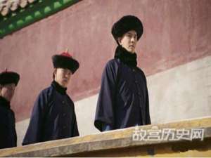 清朝侍卫反带刀的原因