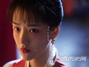 宋朝珍珠妆粘上珍珠的方法