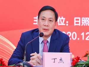 丁杰(太极冠军丁杰先生的简介?)