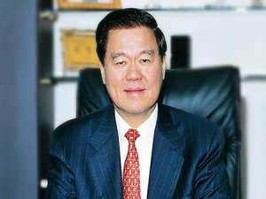 黄志源(金红叶纸业集团创始人?)