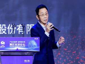 邓颖忠(洁柔创始人?)