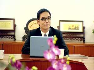 褚伟斌(左律师你好：我在公司工作了十一年了以前没有签订合同和社会保险)