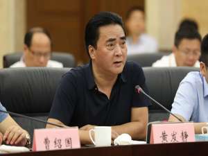 黄发静(温州外贸服装厂质检月薪多少？我干这行已经是第六年了月薪还...)