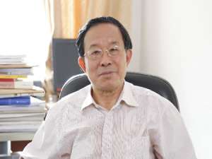 范以锦(求2008年大事年表社会,经济,娱乐·······...)