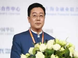 陈秋途(陈律师: 您好。 10月2号，我在平昌高速上出了车祸，我的全责)