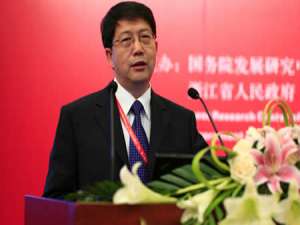 周纪安(中合中小企业融资担保股份有限公司办卡前期态度很好，后期态...)