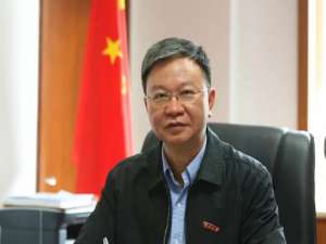 严纯华(严纯华会几国语言?)