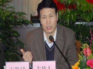 王世斌(王世斌欠我货款钱，2012拉的货款拖到现在，中间一直逃避不见...)