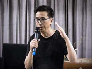 钱小华(小红有15元钱,小华比她多9元,小明比小华少3元,问小明有多少钱?)