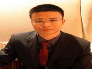 刘伟越(刘伟的故事启示我们()①要从容应对挫折，磨砺坚强的意志②理...)