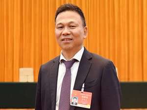 郑坚江(奥克斯ceo?)