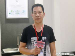 刘小军(同龄人刘小军和谁在一起了?)