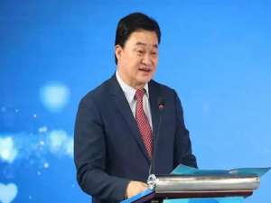 田舒斌(新华网股份有限公司怎么样?)