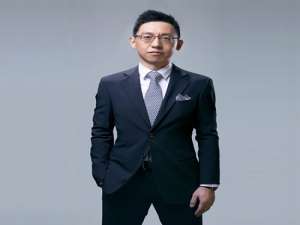 李逸飞(中国最年轻富豪?)