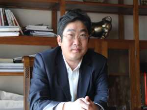韦剑锋(农村集体荒山转让合同只有法人代表村主任签字,没有村民开会讨...)