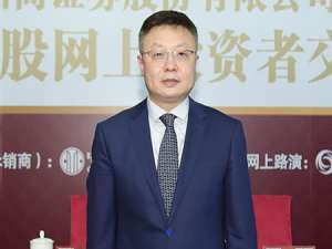 吴慧峰(女子走亲戚时亲狗却被咬，上下嘴唇均严重受伤，你怎么看?)