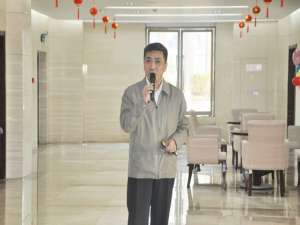 魏臻(魏臻嫁给王迅熬过穷和苦，为什么婚姻惨淡收场?)