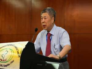 汪尔康(沪江大学知名校友?)