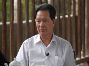 侯炳辉(求答案：中级职称，中级工程师？，中级工程师职称好用吗？？)