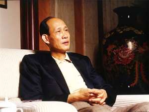 黄如论(2021中国慈善家排名榜?)