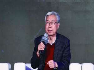欧阳钟灿(物理学家欧阳钟灿贡献及事迹?)