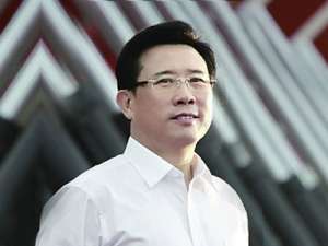 梁稳根(三一重工换帅，梁稳根为什么不选取儿子小梁?)