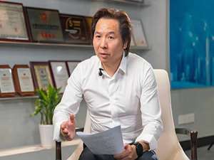 杨先进(公司年度优秀员工公开发奖好吗?)